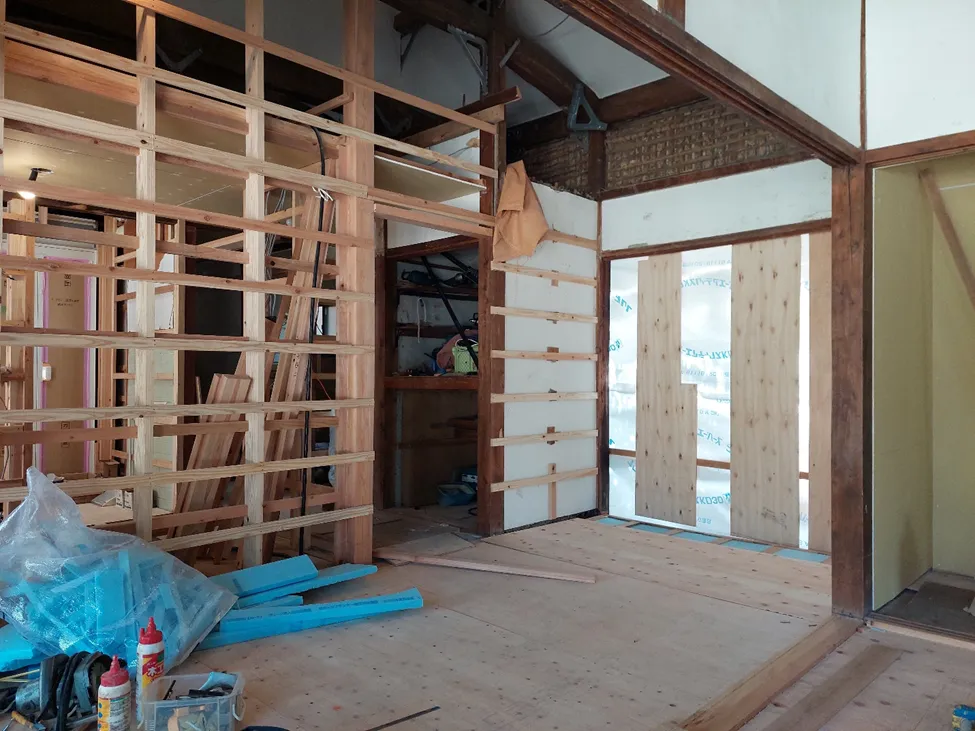 Under construction: it takes some time to renovate an old country house